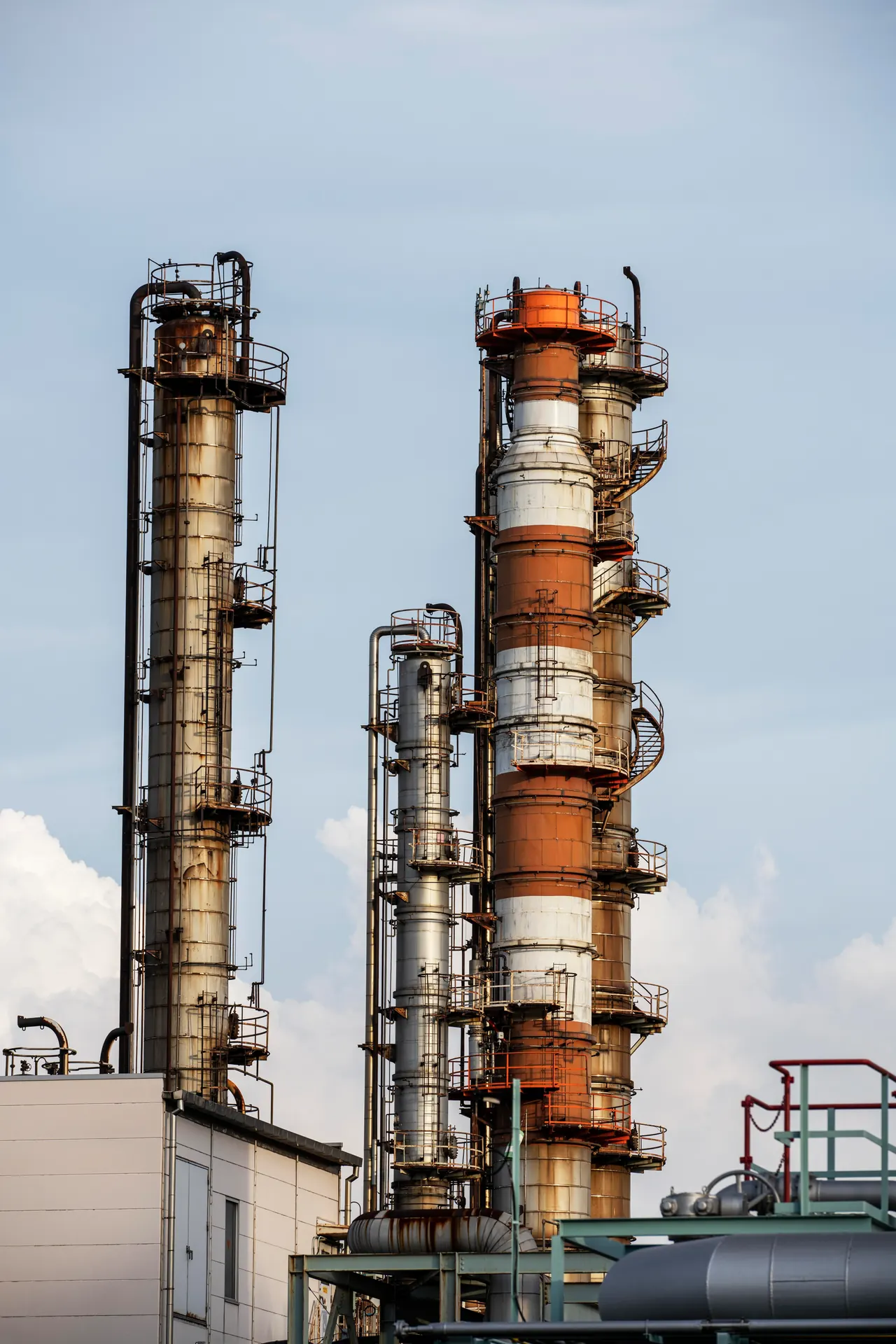 Powering infrastructure with reliable oil, gas and energy support.